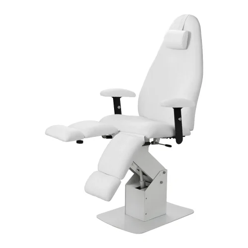 Podiatry and pedicure chair Cirse